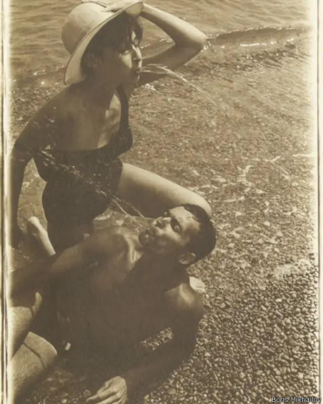 Mostra em Nova York relembra quatro décadas de carreira do ucraniano Boris Mikhailov.