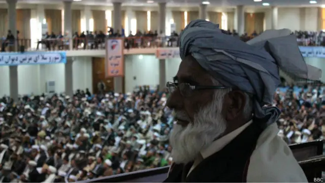 در روز دوم لویه جرگه مشورتی مردم کمتر از آنچه در درون کمیته ها گذشت مطلع شدند