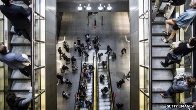 哥本哈根地铁24小时运营,完全实现了自动化。