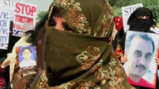 بی بی گل جاگرافی اور بلوچی زبان میں ڈبل ماسٹر ہیں اور گزشتہ ایک سال سے بلوچ ہیومن رائٹس آرگنائزیشن سے وابستہ ہیں