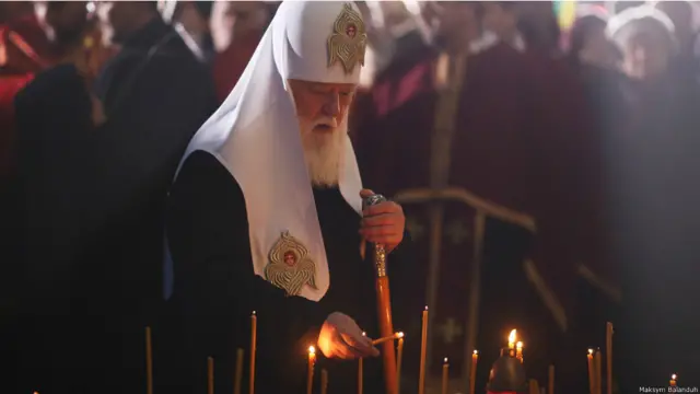 День пам'яті жертв голодоморів припадає на четверту суботу листопада.