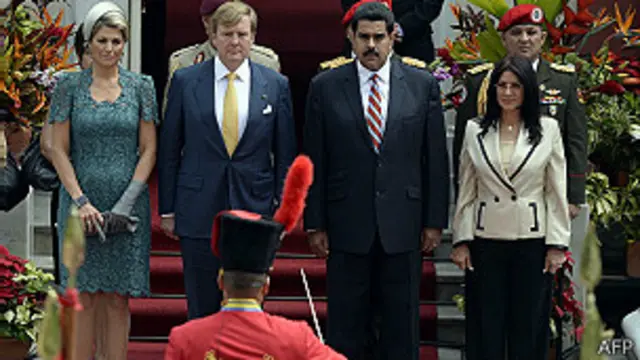 Nicolás maduro y familia real holandesa