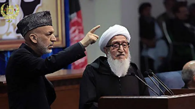 د ښاغلي کرزي په وینا پر همدې بنسټ یې امريکې ته وویل چې هيواد به یې تر بريالیو ولسمشريزو ټاکنو وروسته امنيتي تړون لاسليک کړي.