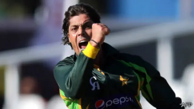 انورعلی نے ژاک کیلس اور ڈیوڈ ملر کی وکٹیں حاصل کیں جبکہ 43 رنز بنائے