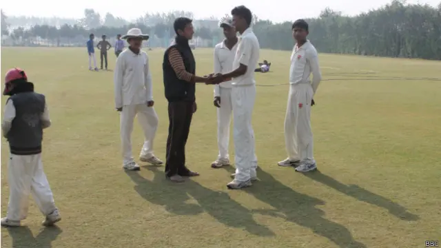 डीएनएस क्रिकेट अकादमी