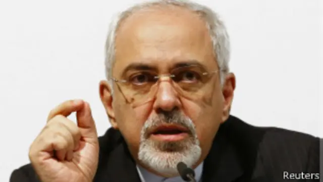 ظریف گفت که ایران تلاش می کند تاسیسات اراک صلح‌آمیز باقی بماند