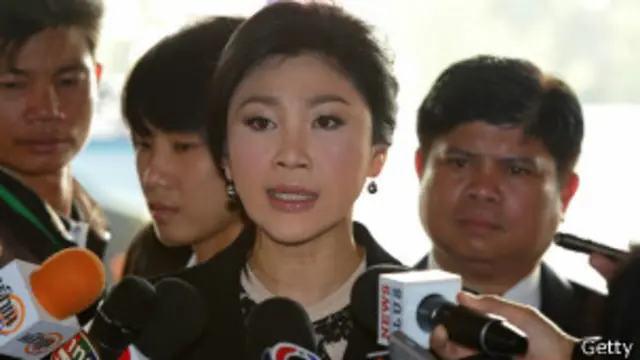 Thủ tướng Yingluck Shinawatra áp dụng luật đặc biệt cho phép áp đặt lệnh giới nghiêm