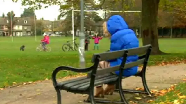  والدین کے ساتھ رہائش پذیر جوان لوگوں میں سے 13 فیصد بے روز گار تھے