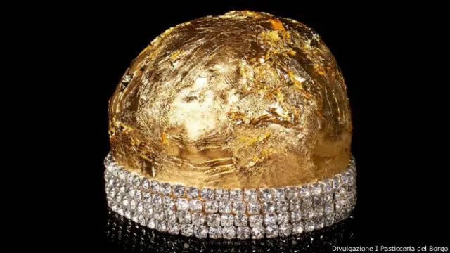 Foto do protótipo do panetone de ouro e diamantes (Divulgazione / Pasticceria del Borgo)