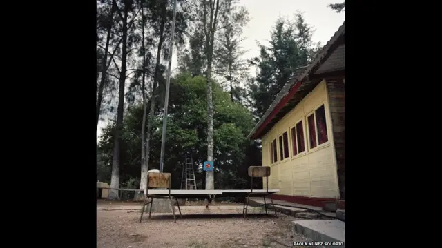 मैक्सिको के जूनियर हाई स्कूल की तस्वीर