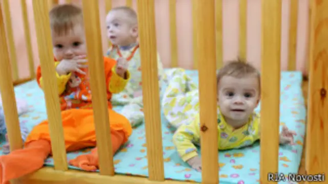 Сироты в приюте