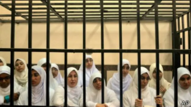 ان خواتین میں سے سات کی عمر 18 سال سے کم ہے اس لیے انہیں بچوں کی جیل میں بھیجا جائے گا