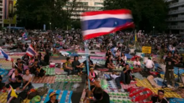 جدد البرلمان الثقة بحكومة شيناوات رغم حركة الاحتجاجات التي تعم البلاد