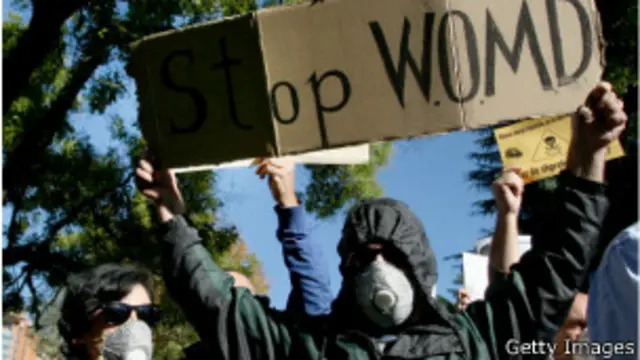 تظاهرات طرفداران محیط زیست در آلبانی در اعتراض به انتقال مواد شیمیایی به این کشور