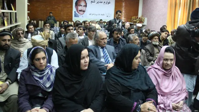 جشن کې له افغانستان او پښتونخوا نه راغلیو مېرمنو لیکوالو او شاعرانو هم ګډون درلود.