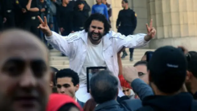 كان لعلاء عبد الفتاح دور بارز في التنسيق للاحتجاجات التي أطاحت بالرئيس الأسبق حسني مبارك عام 2011