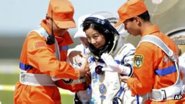 Китайская космонавтка