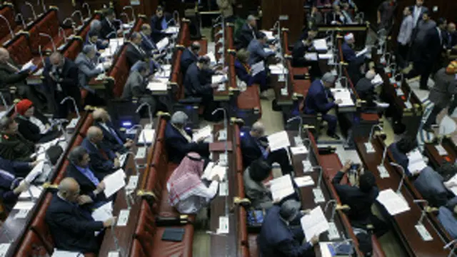 انتهت اللجنة من إعداد المسودة النهائية قبل ثلاثة أيام من الموعد النهائي المحدد لها.