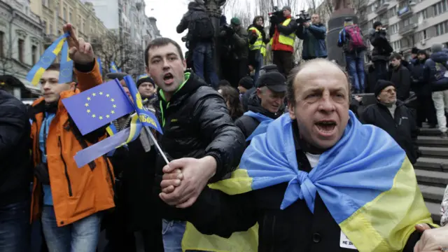 Народное вече оппозиции собрало сотни тысяч