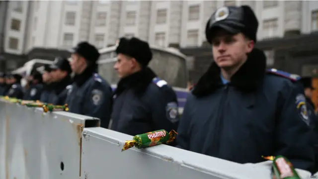  Сутички на Банковій