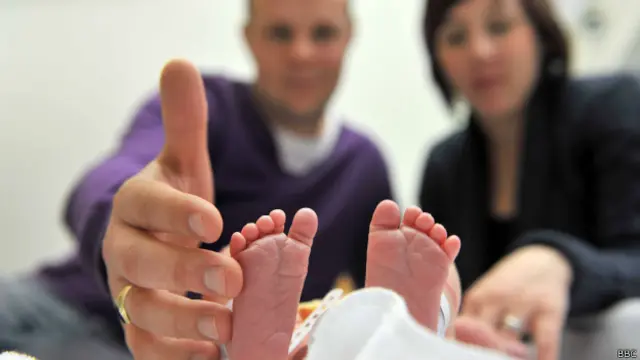 Recém-nascido | Crédito: BBC