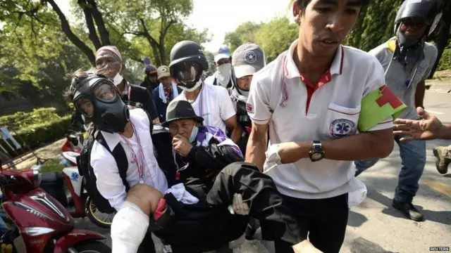 Chủ nhật ngày 1/12 đã là ngày biểu tình thứ tám liên tiếp nhằm lật đổ Thủ tướng Yingluck.