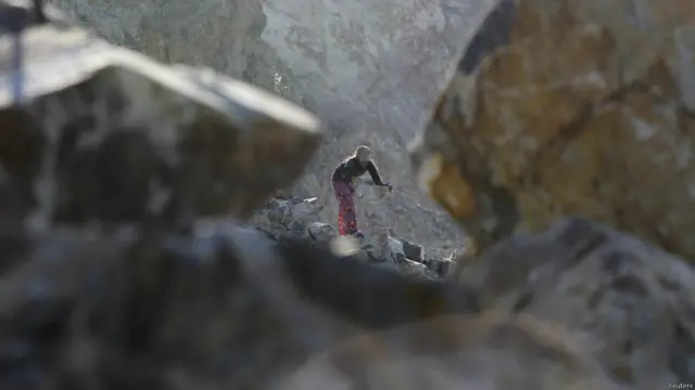 Anak pengumpul batu di Kamboja, Samrang Pring