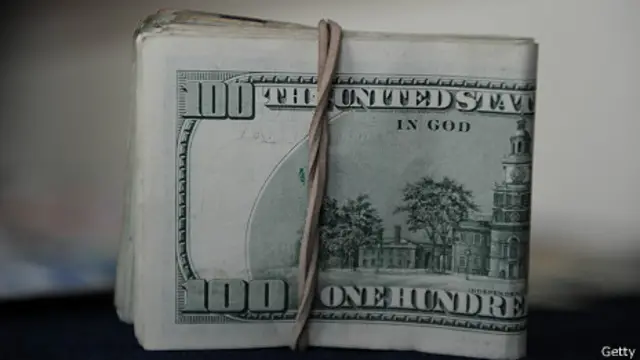 Fajo de dolares