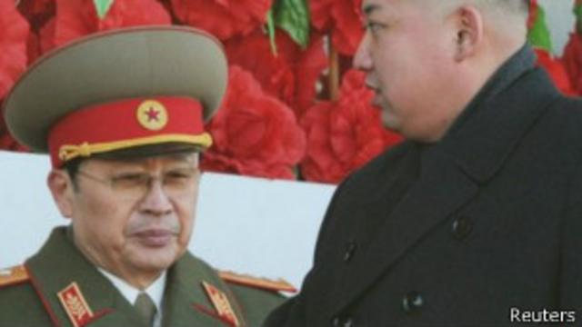 Отстранение Чан Сон Тхэка станет первым значительным потрясением в северокорейской политике с тех пор, как Ким Чен Ын заступил на место своего отца