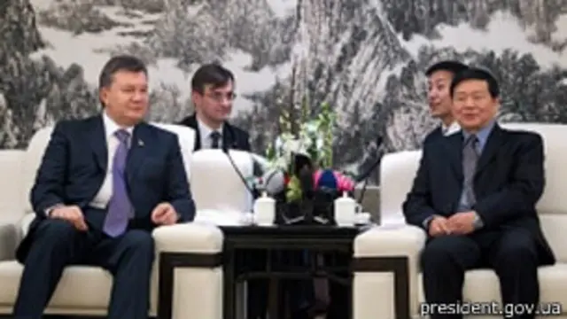 В Сиане встретились Виктор Янукович и глава народного правительства провинции Шэньси Лоу Циньцзянь