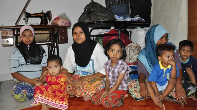 Perempuan dan anak-anak di Cheras Baru