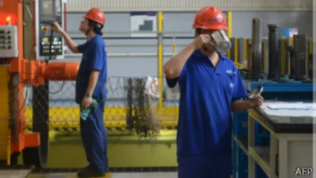 Pekerja pabrik di Cina, AFP