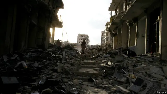 شام کے دوسرا بڑا شہر حلب حکومت اور باغیوں کے زیر انتظام علاقوں میں بٹا ہوا ہے