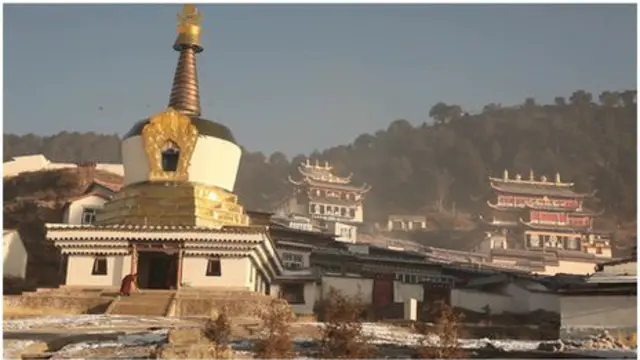 寺廟、佛塔維繫著西藏的生活方式