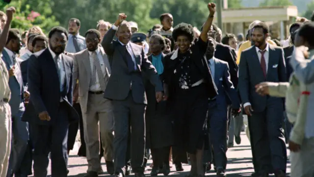 Ngày ông ra tù năm 1990