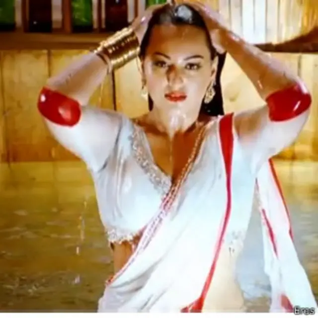 सोनाक्षी सिन्हा