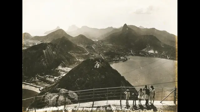 Foto: A. Ribeiro. Panorama visto desde lo alto del Pan de Azúcar 