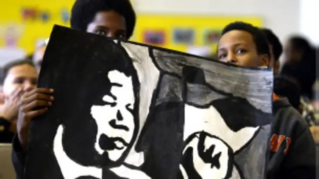 အသားရောင်ခွဲခြားမှုကို တိုက်ဖျက်ခဲ့တဲ့ မန်ဒဲလား