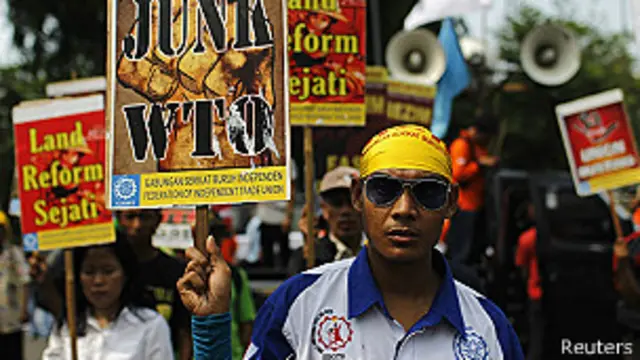 Protesta contra la conferencia en Yakarta