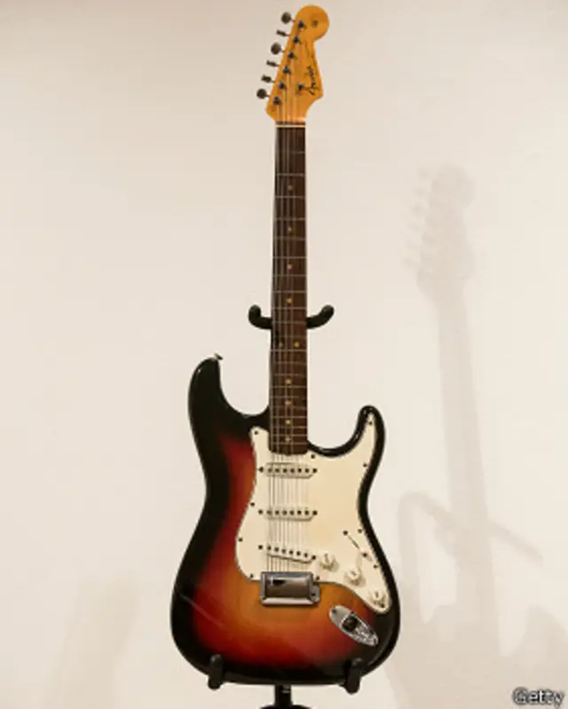 استاء الجمهور عندما عزف ديلان على هذا الغيتار لأول مرة