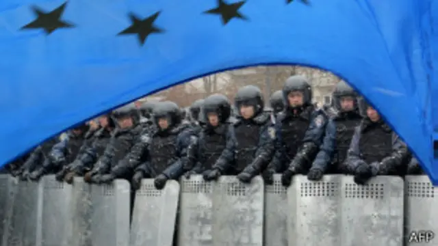 طی چند روز اخیر تظاهرات ضد دولتی در اوکراین برگزار شده است