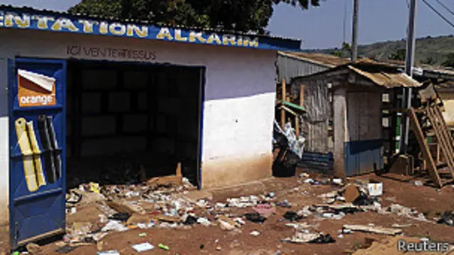 ایمنسٹی انٹرنیشنل کےمطابق وسطی جمہوریہ افریقہ میں جنگی جرائم بھی کیے جا رہے ہیں