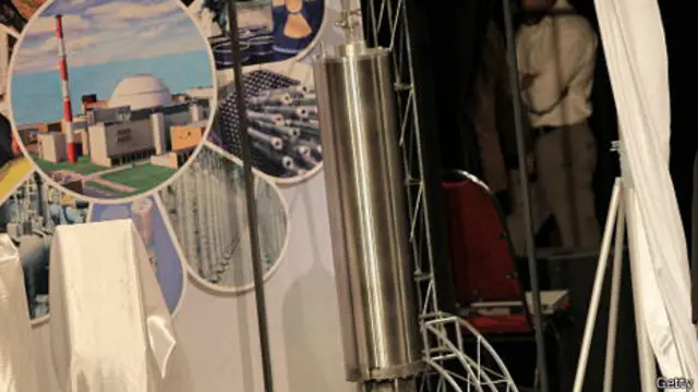 نسل سوم سانتریفوژهای ایران در دوره رئیس جمهور پیشین این کشور رونمایی شد