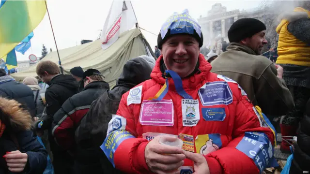 А кое-кто отдал под проевропейские призывы всего себя