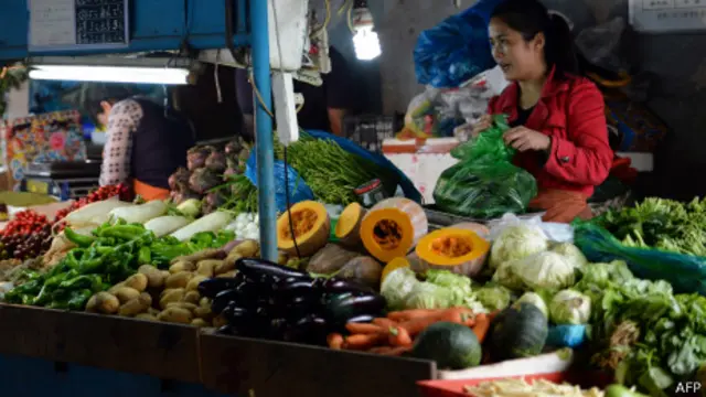 上海某菜市场的蔬菜摊（9/6/2013）