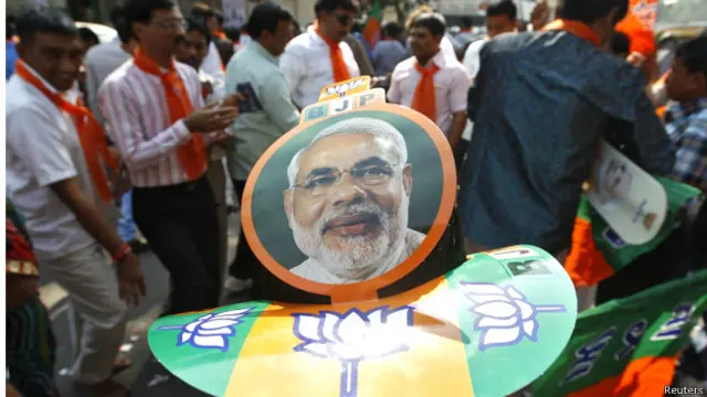 नरेंद्र मोदी