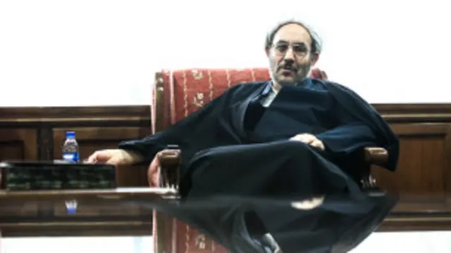 علی یونسی اولین کسی است که پستی به عنوان 'دستیار ویژه رئیس جمهوری ایران در امور اقوام و اقلیت‌ها' را بر عهده می‌گیرد