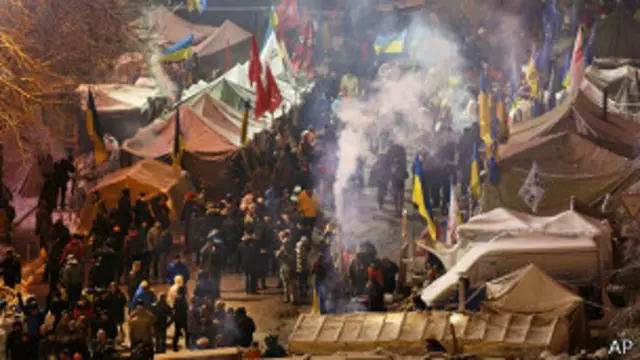 چادرهای معترضان در کیف