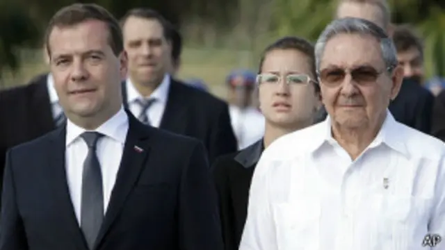 俄罗斯总理梅德韦杰夫和古巴总统