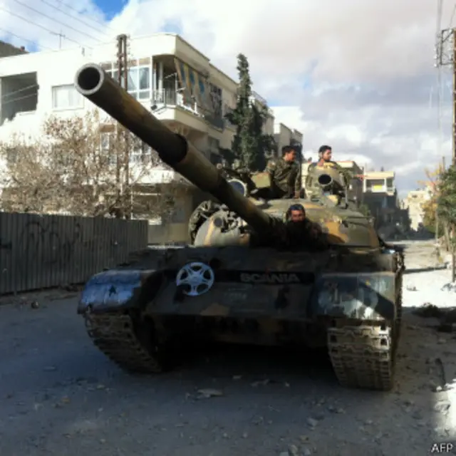 تصویری از تانک‌های ارتش در نبک